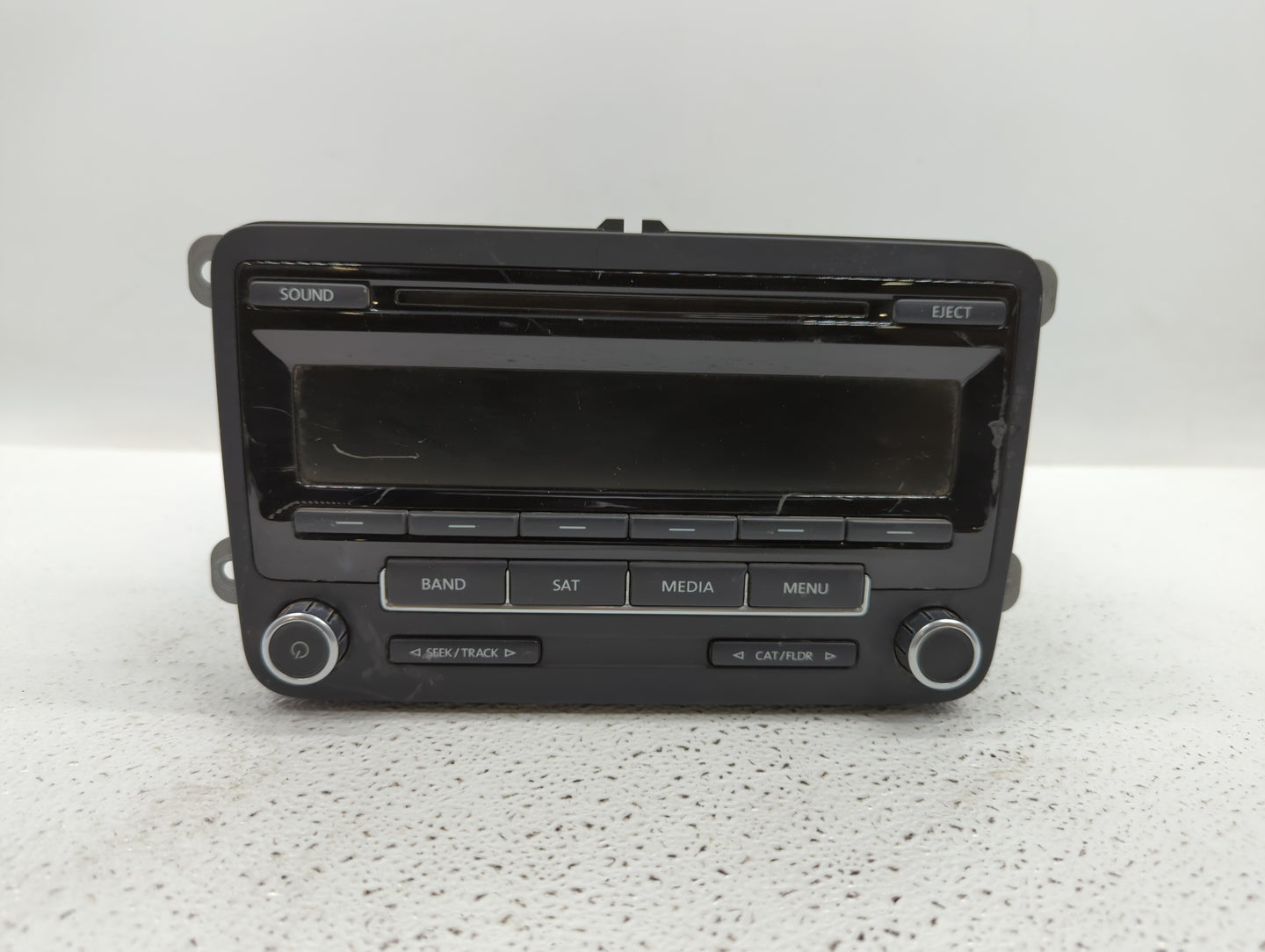2013-2015 Volkswagen Passat Radio AM FM Cd Player Receiver Replacement P/N:1K0035164F 1K0 035 164 F Fits Fits 2013 2014 2015