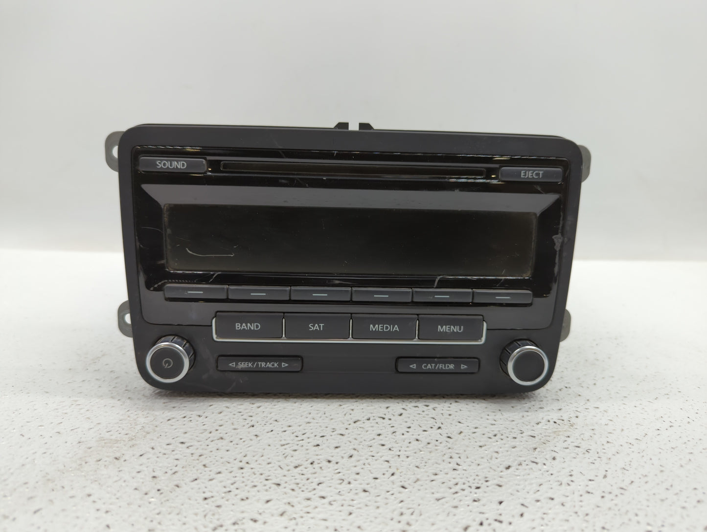 2013-2015 Volkswagen Passat Radio AM FM Cd Player Receiver Replacement P/N:1K0035164F 1K0 035 164 F Fits Fits 2013 2014 2015