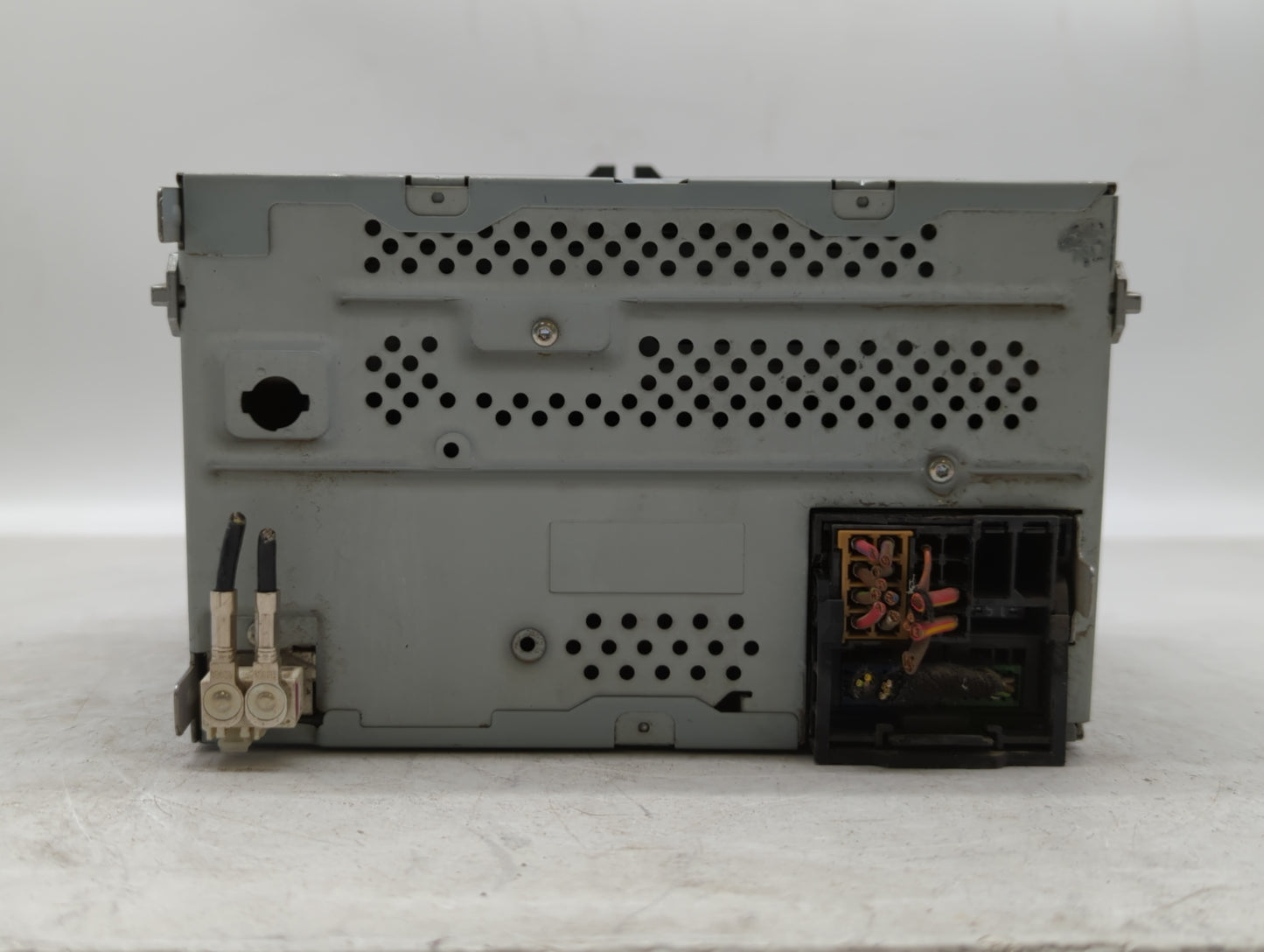 2012-2015 Volkswagen Passat Radio AM FM Cd Player Receiver Replacement P/N:1K0035164D 1K0 035 164 D Fits OEM Used Auto Parts