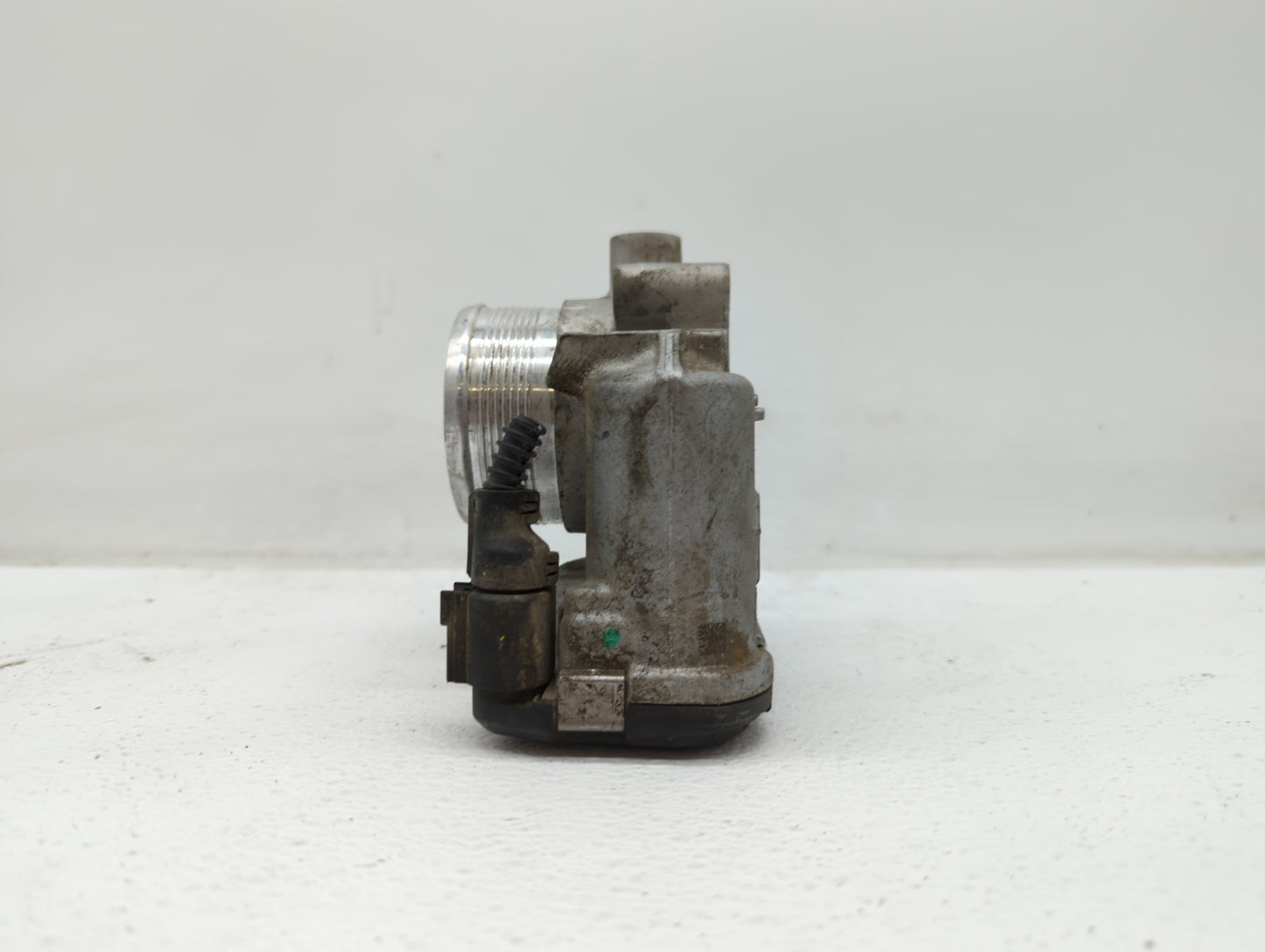 2014-2017 Volkswagen Passat Throttle Body P/N:0 280 750 718 0 280 750590, 06K 133 062 D Fits Fits 2014 2015 2016 2017 OEM Us