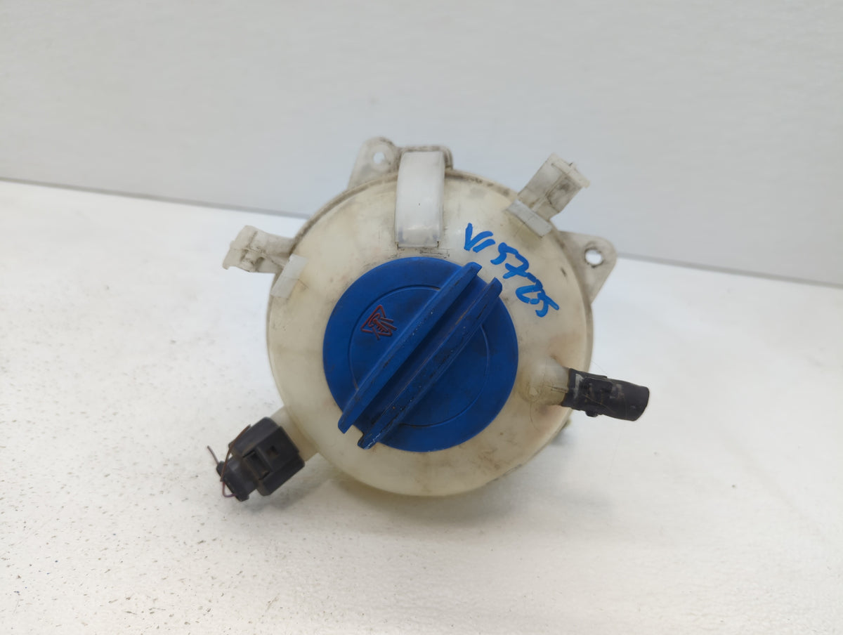 2006 Volkswagen Passat Radiator Coolant Overflow Expansion Tank Bottle 414137 - Oemusedautoparts1.com