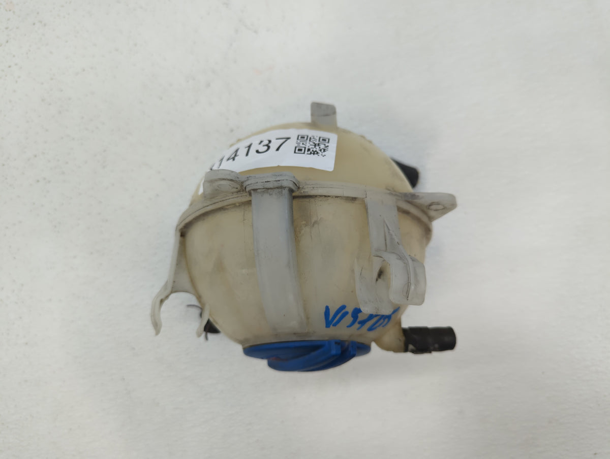 2006 Volkswagen Passat Radiator Coolant Overflow Expansion Tank Bottle 414137 - Oemusedautoparts1.com