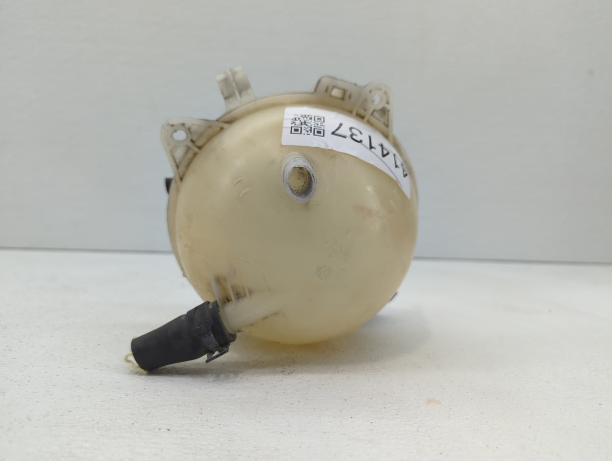 2006 Volkswagen Passat Radiator Coolant Overflow Expansion Tank Bottle 414137 - Oemusedautoparts1.com