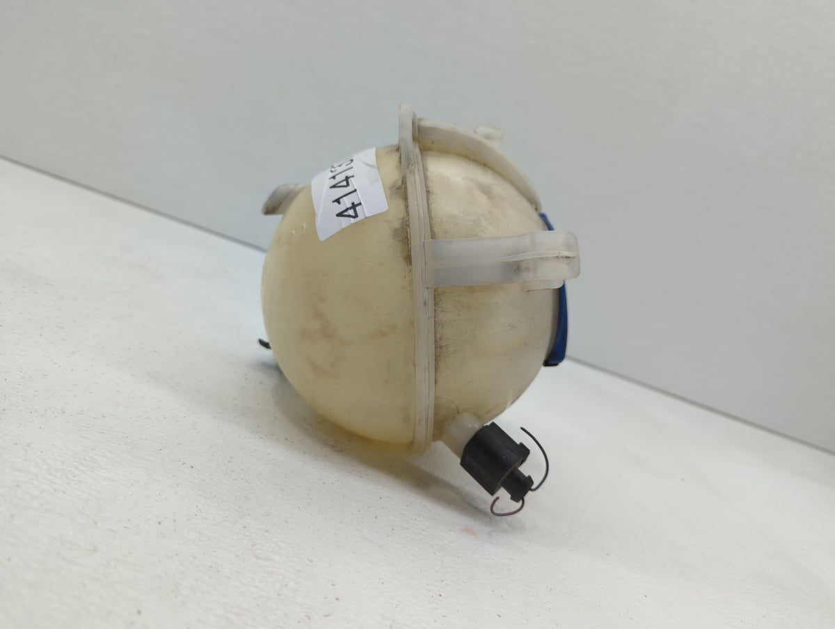 2006 Volkswagen Passat Radiator Coolant Overflow Expansion Tank Bottle 414137 - Oemusedautoparts1.com