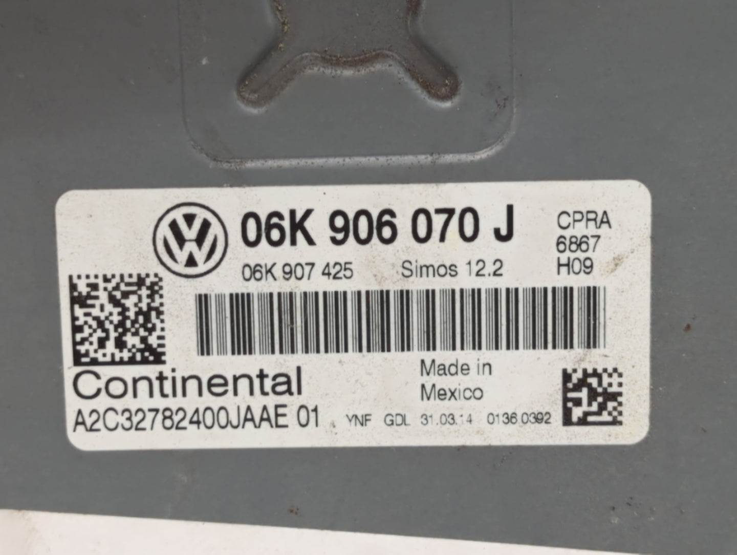 2014 Volkswagen Passat PCM Engine Control Computer ECU ECM PCU OEM P/N:06K 907 425 06K 906 070 J Fits OEM Used Auto Parts - 