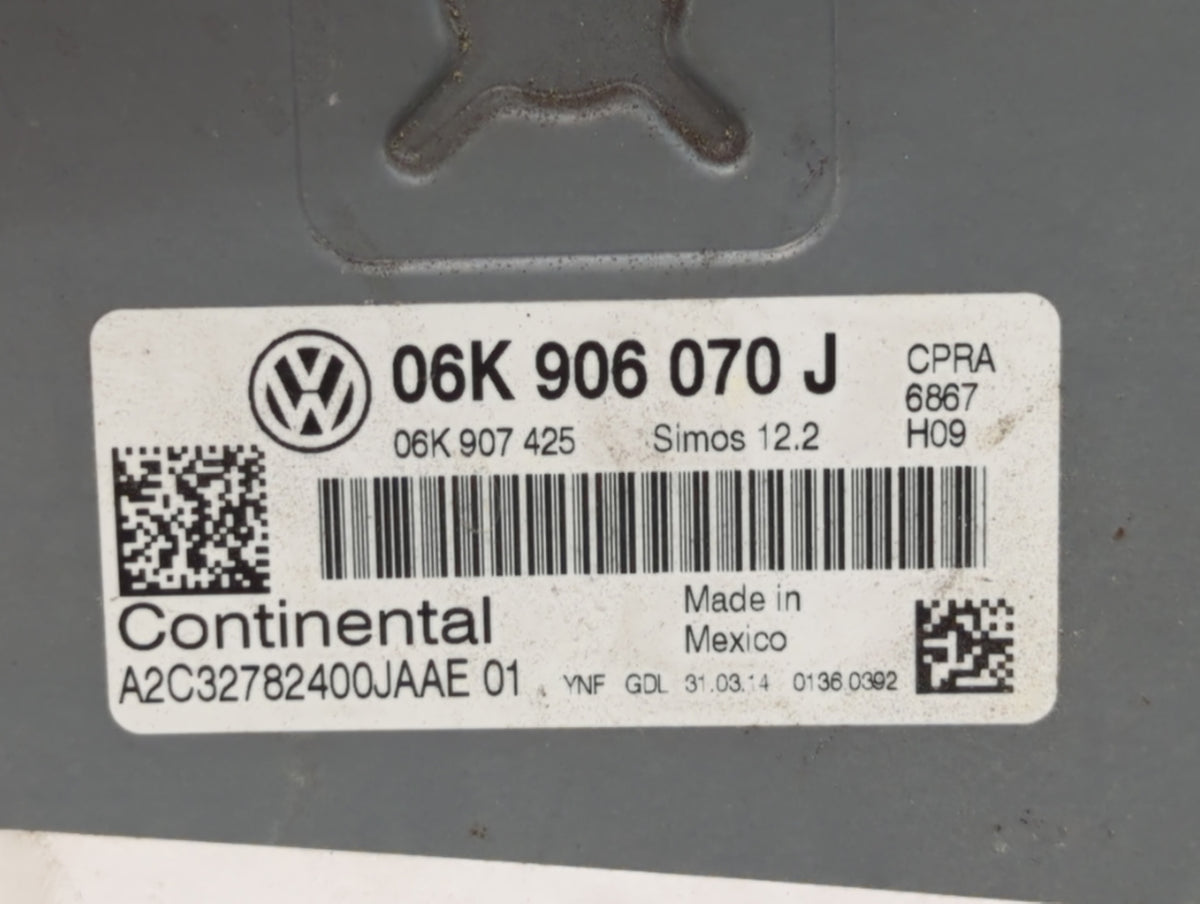 2014 Volkswagen Passat PCM Engine Control Computer ECU ECM PCU OEM P/N:06K 907 425 06K 906 070 J OEM Used Auto Parts - Oemus
