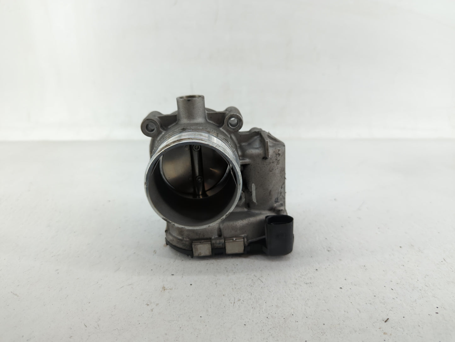2014-2017 Volkswagen Passat Throttle Body P/N:06K 133 062 D 06K 133 062 E, 06K 133 062 AA Fits Fits 2014 2015 2016 2017 OEM 