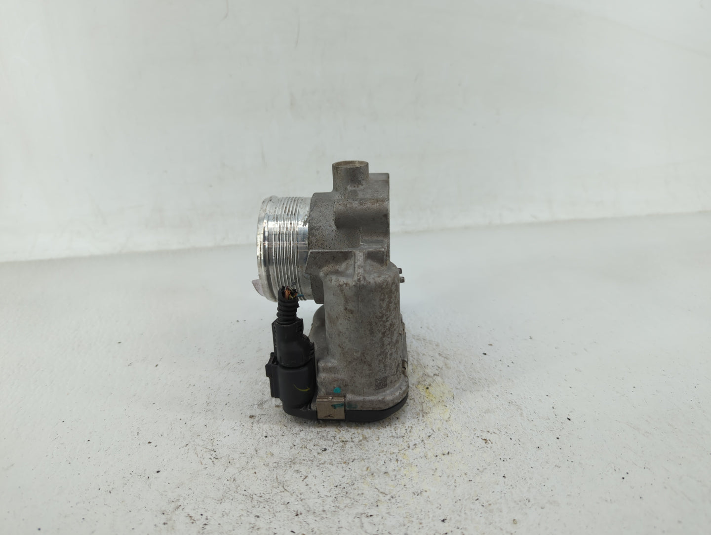 2014-2017 Volkswagen Passat Throttle Body P/N:06K 133 062 D 06K 133 062 E, 06K 133 062 AA Fits Fits 2014 2015 2016 2017 OEM 