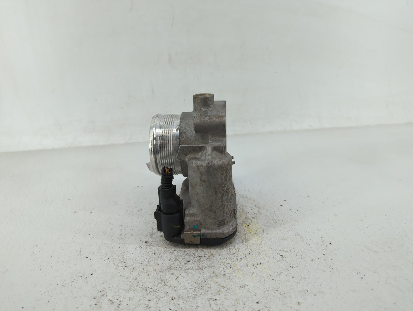 2014-2017 Volkswagen Passat Throttle Body P/N:06K 133 062 D 06K 133 062 E, 06K 133 062 AA Fits Fits 2014 2015 2016 2017 OEM 