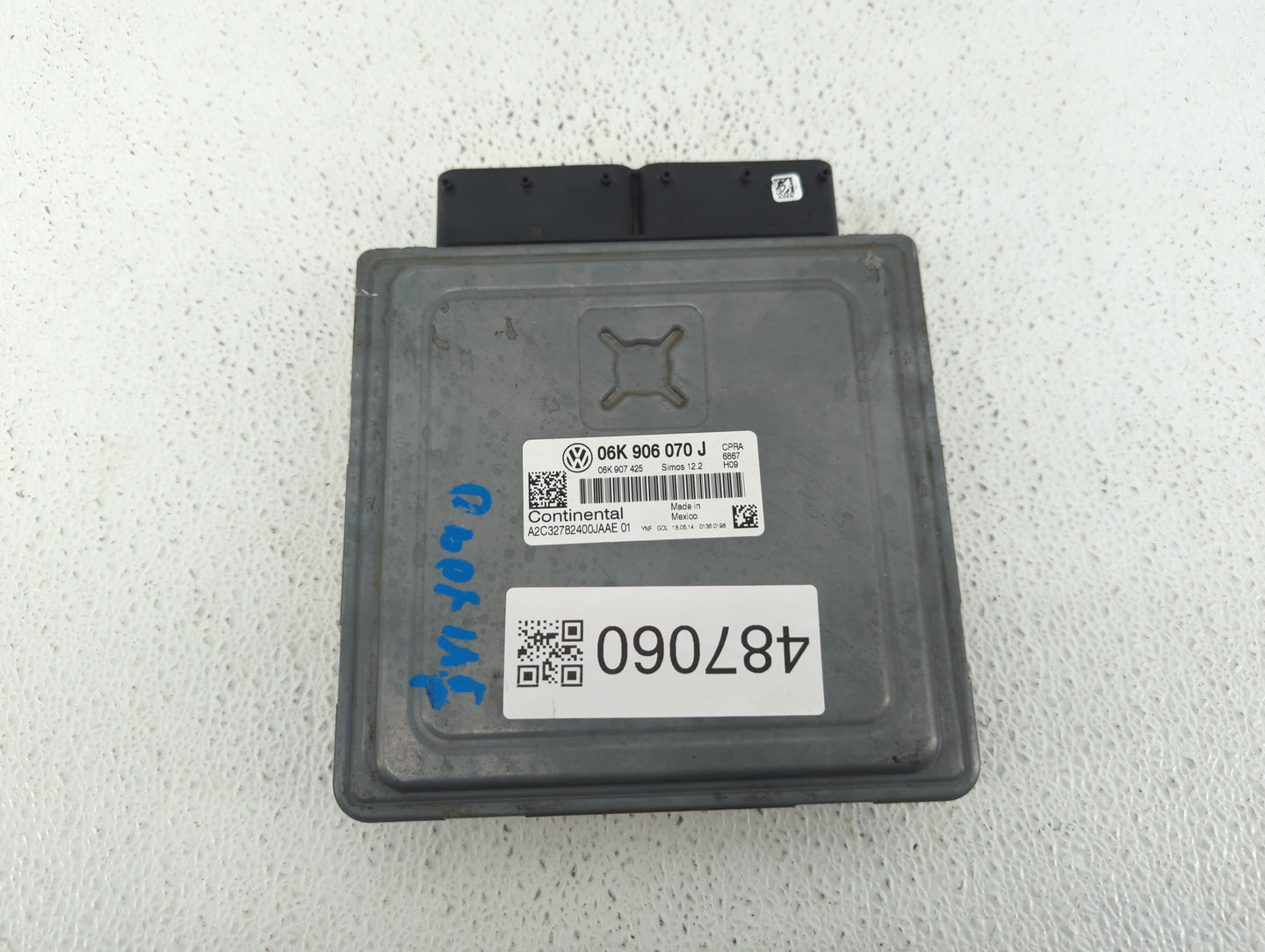 2014 Volkswagen Passat PCM Engine Control Computer ECU ECM PCU OEM P/N:06K 907 425 06K 906 070 J Fits OEM Used Auto Parts - 