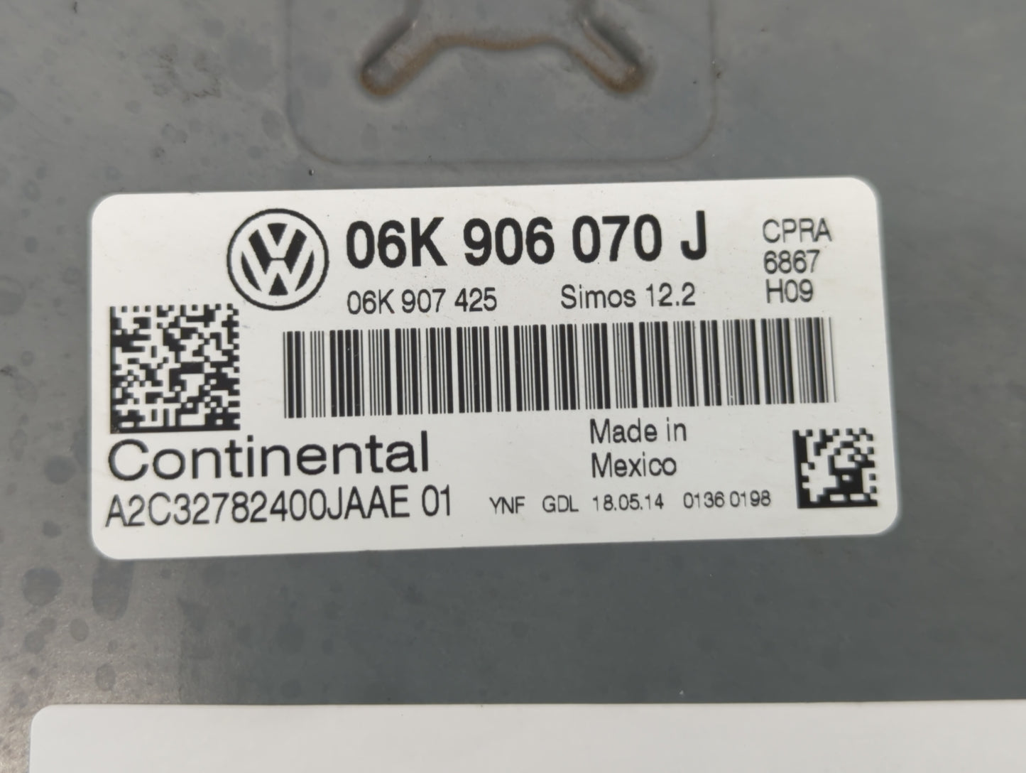 2014 Volkswagen Passat PCM Engine Control Computer ECU ECM PCU OEM P/N:06K 907 425 06K 906 070 J Fits OEM Used Auto Parts - 