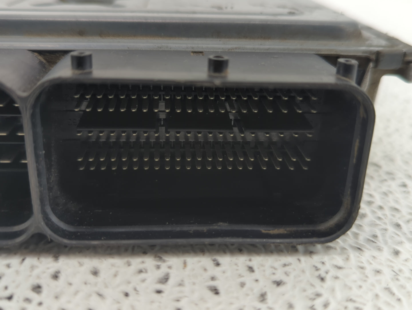 2014 Volkswagen Passat PCM Engine Control Computer ECU ECM PCU OEM P/N:06K 907 425 06K 906 070 J Fits OEM Used Auto Parts - 