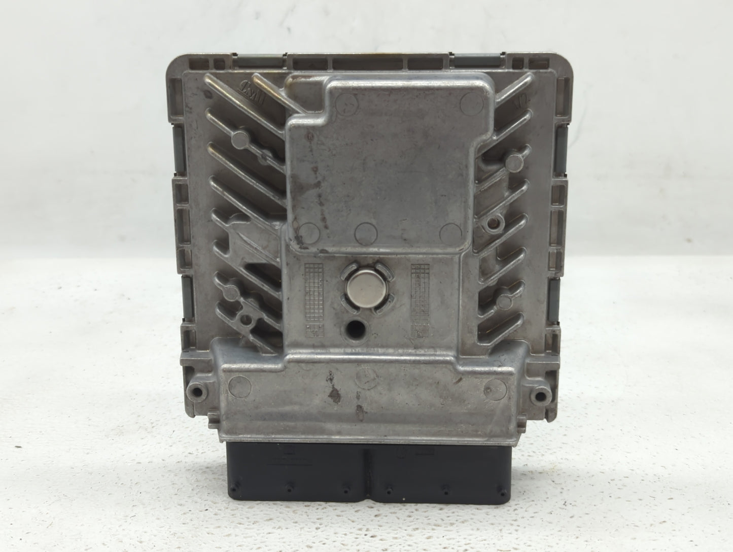 2014 Volkswagen Passat PCM Engine Control Computer ECU ECM PCU OEM P/N:06K 907 425 06K 906 070 J Fits OEM Used Auto Parts - 