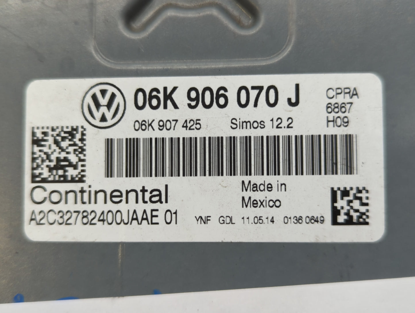 2014 Volkswagen Passat PCM Engine Control Computer ECU ECM PCU OEM P/N:06K 907 425 06K 906 070 J Fits OEM Used Auto Parts - 