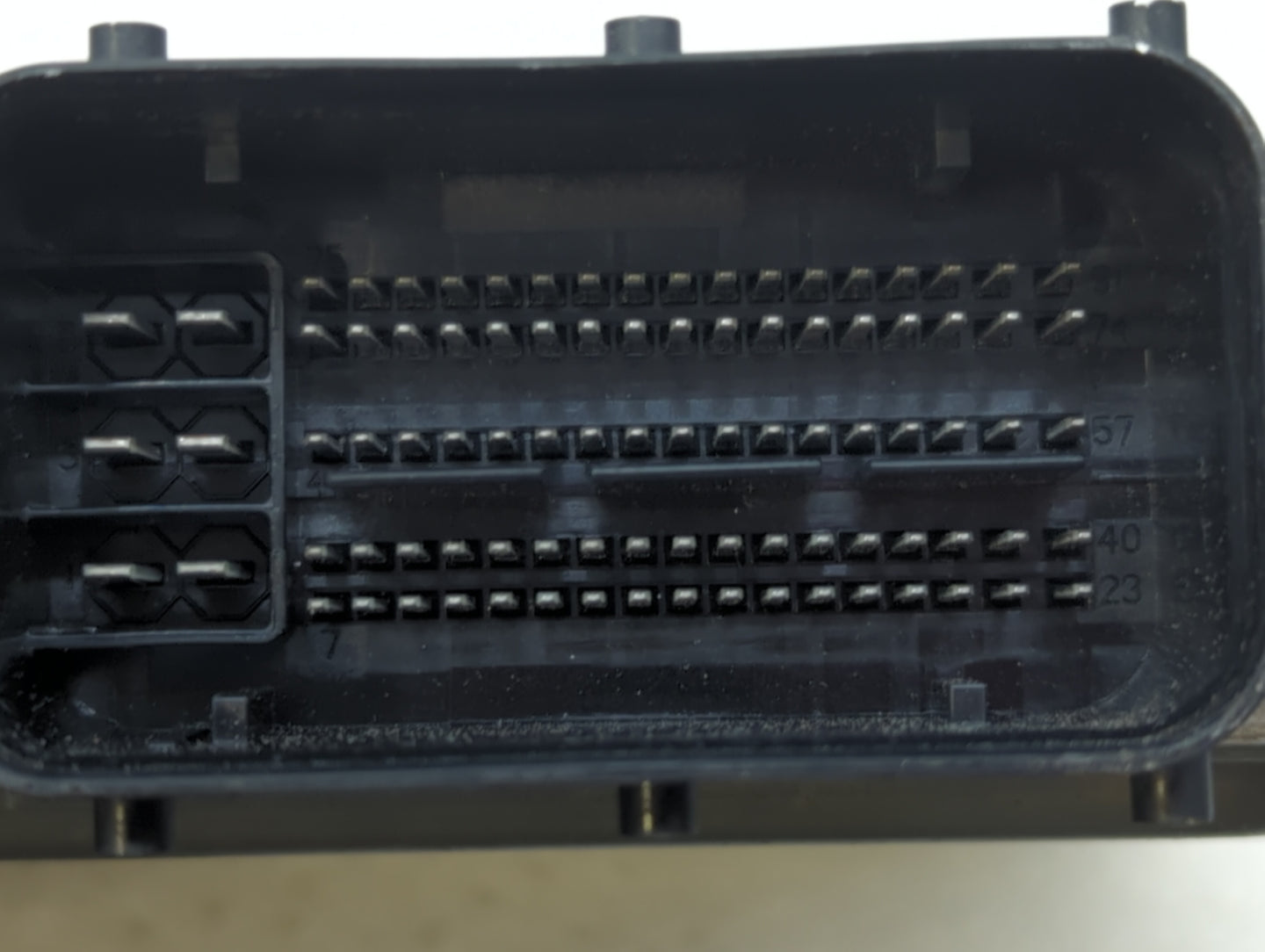 2014 Volkswagen Passat PCM Engine Control Computer ECU ECM PCU OEM P/N:06K 907 425 06K 906 070 J Fits OEM Used Auto Parts - 