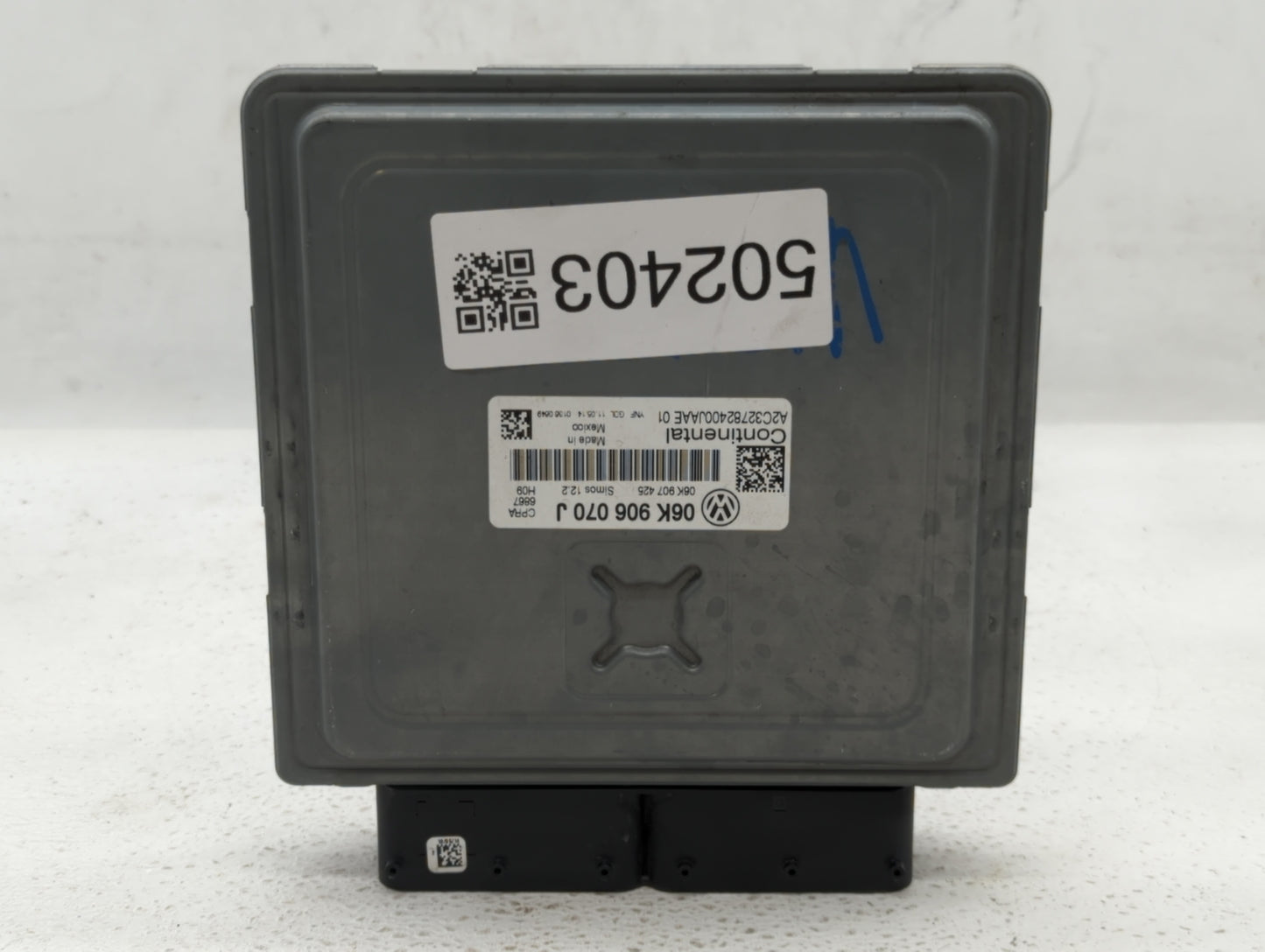 2014 Volkswagen Passat PCM Engine Control Computer ECU ECM PCU OEM P/N:06K 907 425 06K 906 070 J Fits OEM Used Auto Parts - 