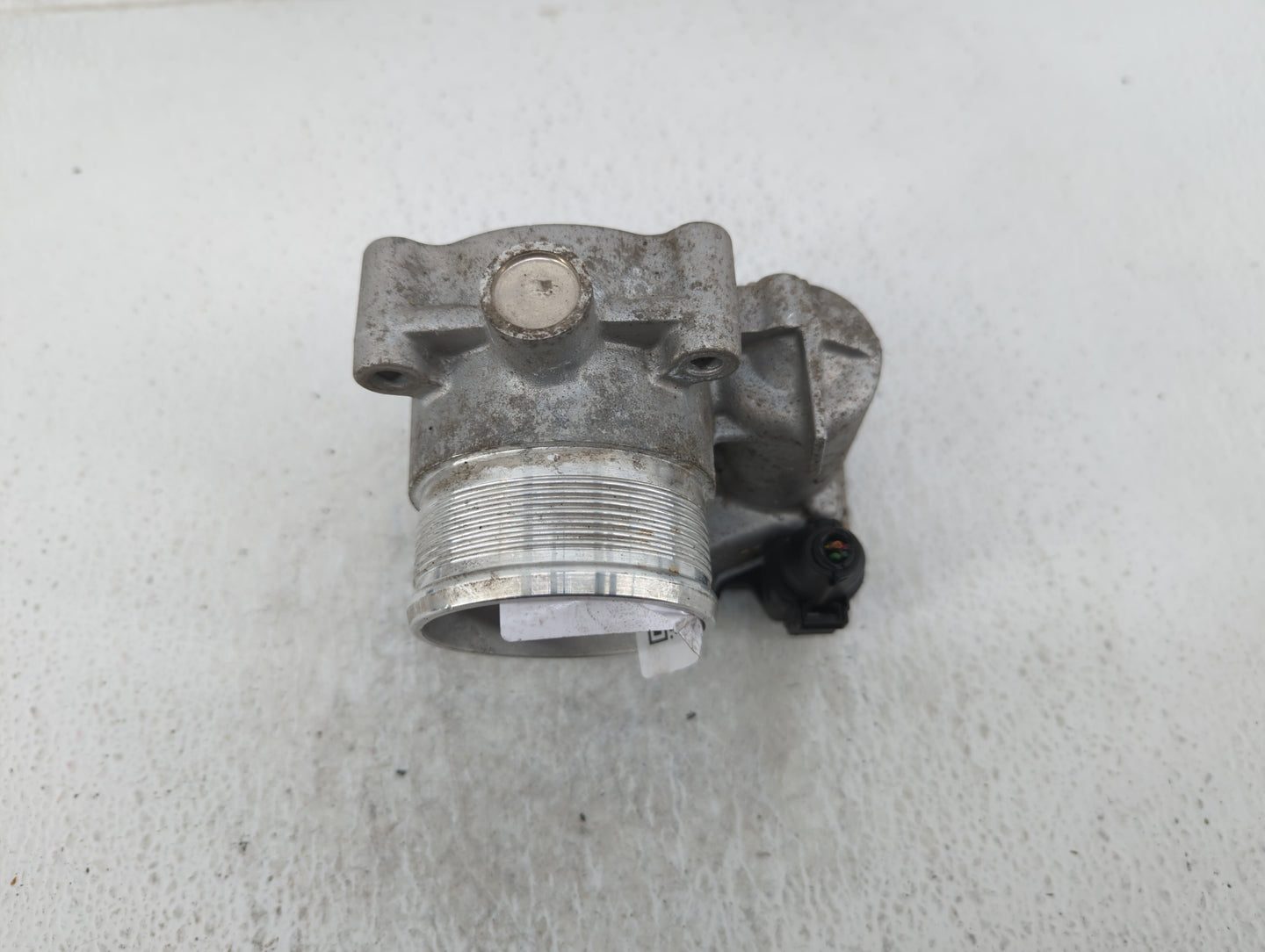 2014-2017 Volkswagen Passat Throttle Body P/N:06K 133 062 D Fits Fits 2014 2015 2016 2017 OEM Used Auto Parts - Oemusedautop