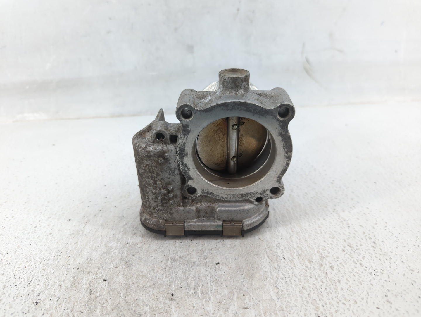 2014-2017 Volkswagen Passat Throttle Body P/N:06K 133 062 D Fits Fits 2014 2015 2016 2017 OEM Used Auto Parts - Oemusedautop