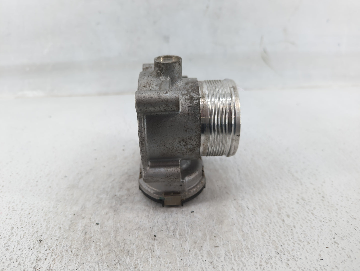 2014-2017 Volkswagen Passat Throttle Body P/N:06K 133 062 D Fits Fits 2014 2015 2016 2017 OEM Used Auto Parts - Oemusedautop