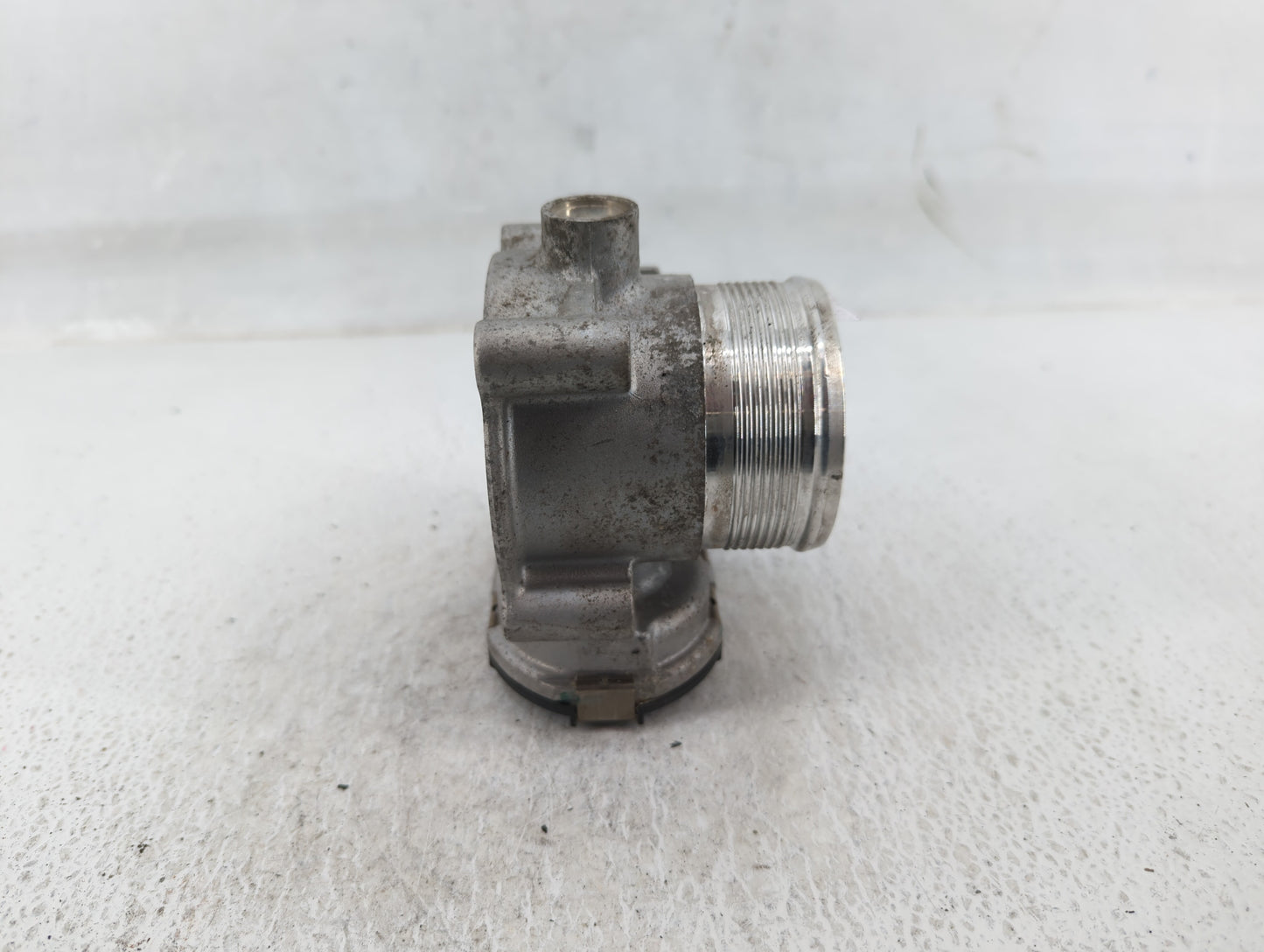 2014-2017 Volkswagen Passat Throttle Body P/N:06K 133 062 D Fits Fits 2014 2015 2016 2017 OEM Used Auto Parts - Oemusedautop