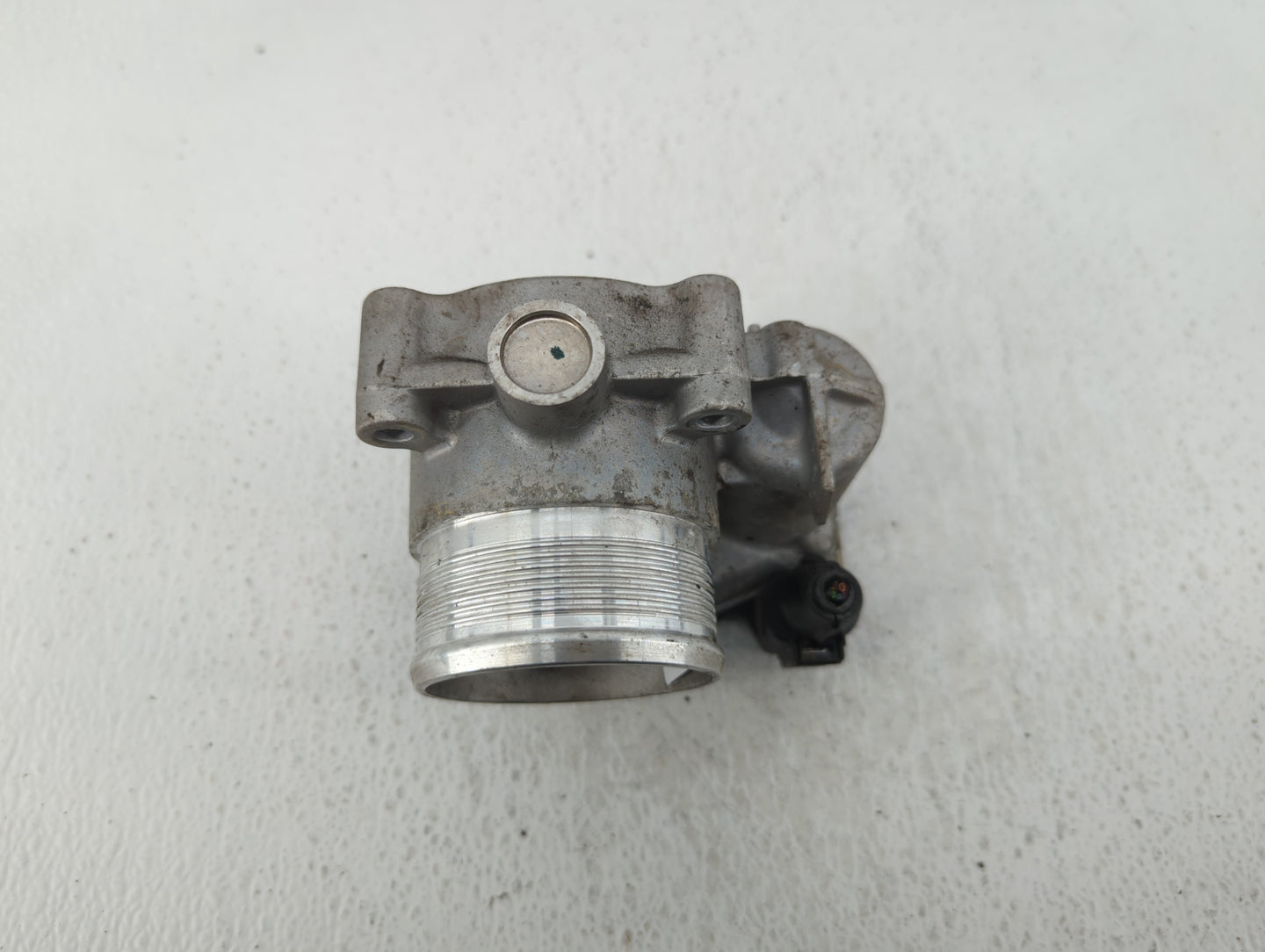 2014-2017 Volkswagen Passat Throttle Body P/N:06K 133 062 D Fits Fits 2014 2015 2016 2017 OEM Used Auto Parts - Oemusedautop