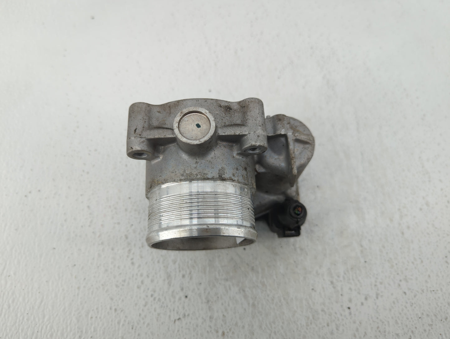 2014-2017 Volkswagen Passat Throttle Body P/N:06K 133 062 D Fits Fits 2014 2015 2016 2017 OEM Used Auto Parts - Oemusedautop