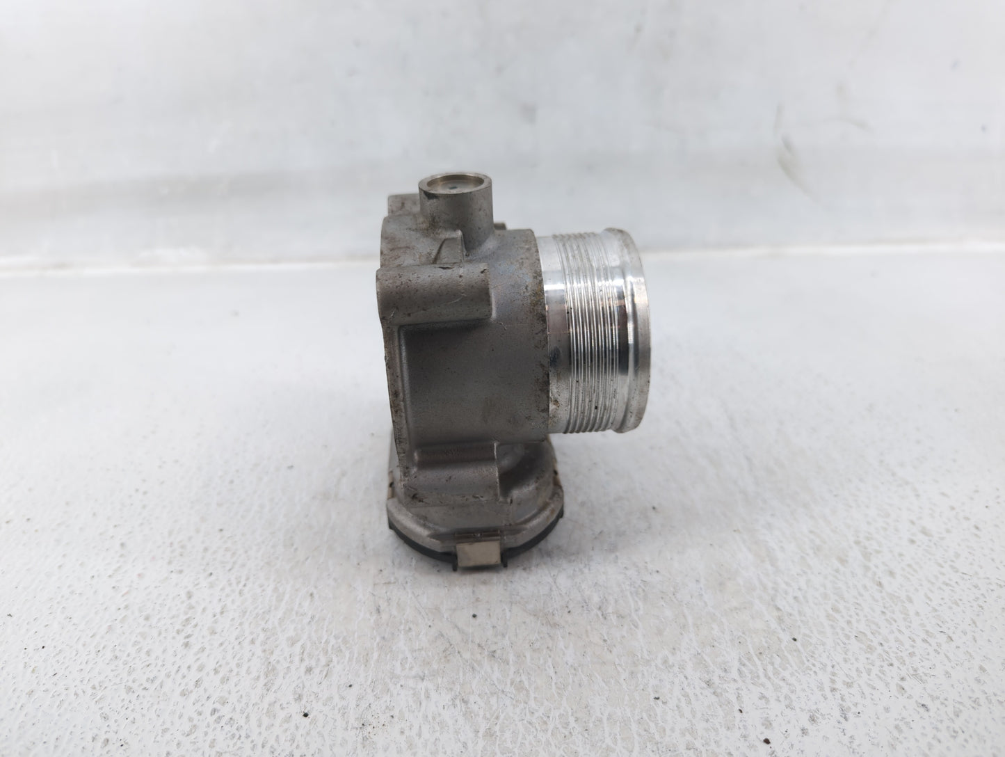 2014-2017 Volkswagen Passat Throttle Body P/N:06K 133 062 D Fits Fits 2014 2015 2016 2017 OEM Used Auto Parts - Oemusedautop