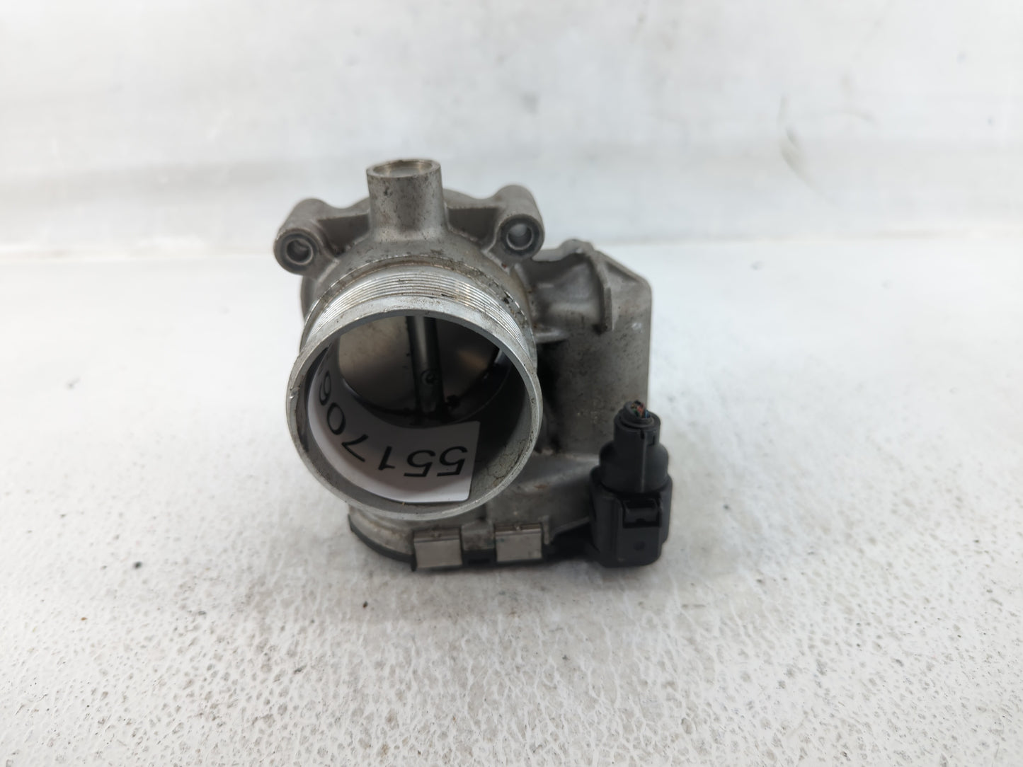 2014-2017 Volkswagen Passat Throttle Body P/N:06K 133 062 D Fits Fits 2014 2015 2016 2017 OEM Used Auto Parts - Oemusedautop