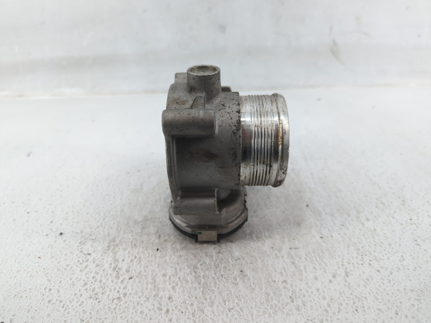 2014-2017 Volkswagen Passat Throttle Body P/N:06K 133 062 D Fits Fits 2014 2015 2016 2017 OEM Used Auto Parts - Oemusedautop