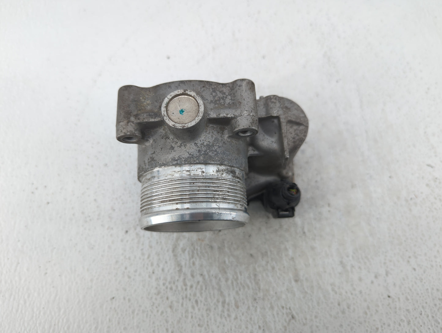 2014-2017 Volkswagen Passat Throttle Body P/N:06K 133 062 D Fits Fits 2014 2015 2016 2017 OEM Used Auto Parts - Oemusedautop