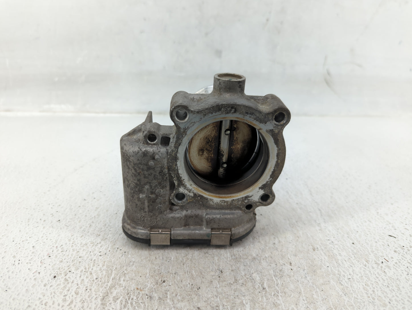 2014-2017 Volkswagen Passat Throttle Body P/N:06K 133 062 D Fits Fits 2014 2015 2016 2017 OEM Used Auto Parts - Oemusedautop