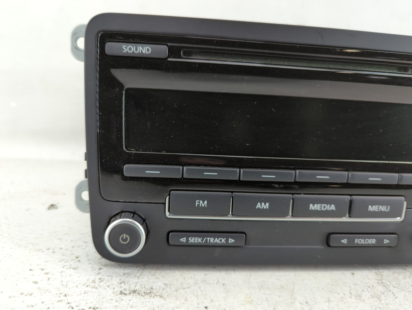 2012-2015 Volkswagen Passat Am Fm Cd Player Radio Receiver - Oemusedautoparts1.com