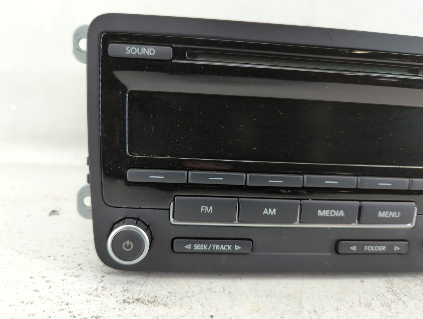 2012-2015 Volkswagen Passat Am Fm Cd Player Radio Receiver - Oemusedautoparts1.com