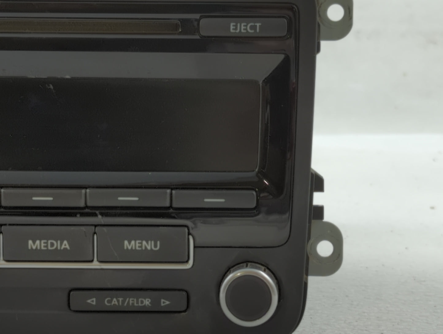 2013-2015 Volkswagen Passat Am Fm Cd Player Radio Receiver - Oemusedautoparts1.com