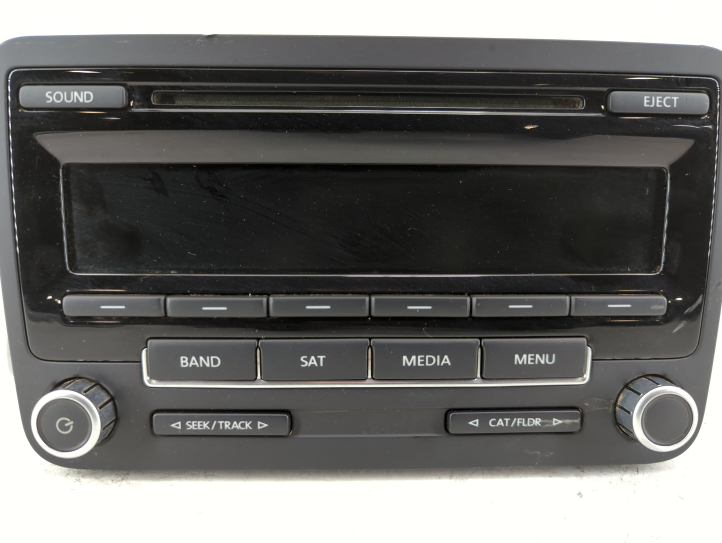 2012-2015 Volkswagen Passat Am Fm Cd Player Radio Receiver - Oemusedautoparts1.com