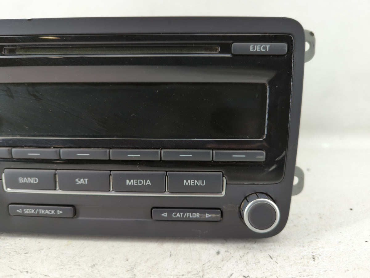 2012-2015 Volkswagen Passat Am Fm Cd Player Radio Receiver 554661 - Oemusedautoparts1.com