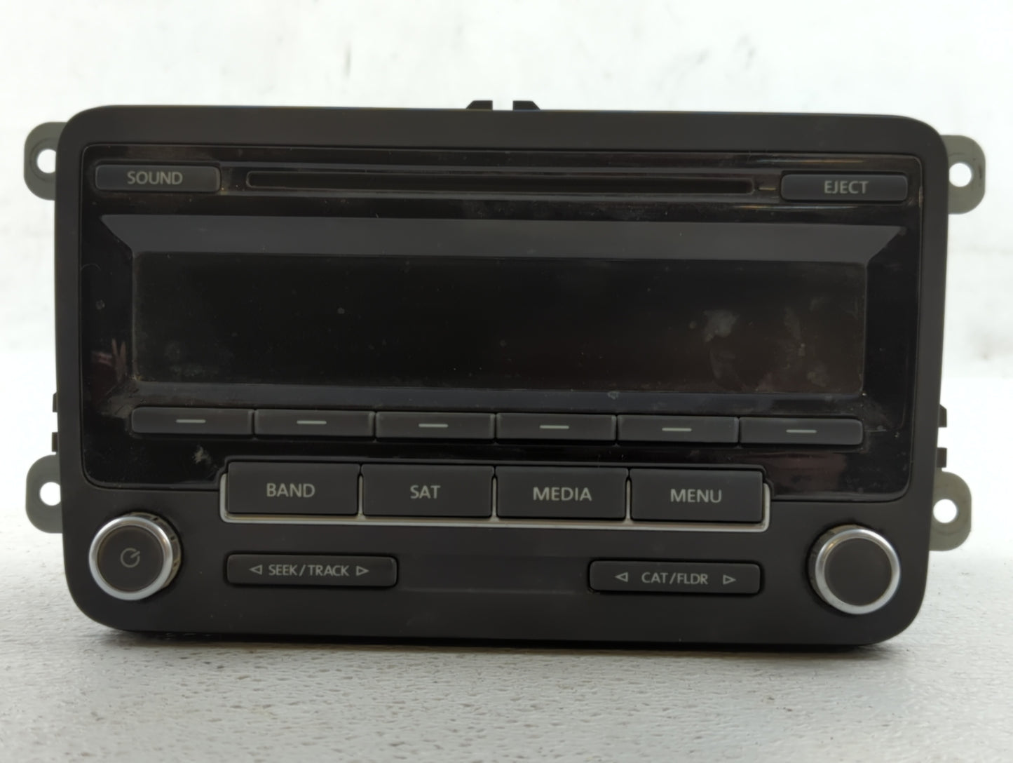 2012-2015 Volkswagen Passat Am Fm Cd Player Radio Receiver - Oemusedautoparts1.com