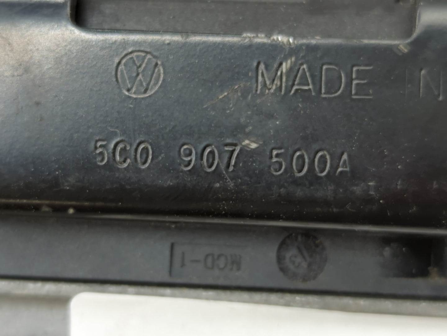 2014 Volkswagen Passat PCM Engine Control Computer ECU ECM PCU OEM P/N:06K 907 425 C 06K 907 425, 06K 906 070 J Fits OEM Use