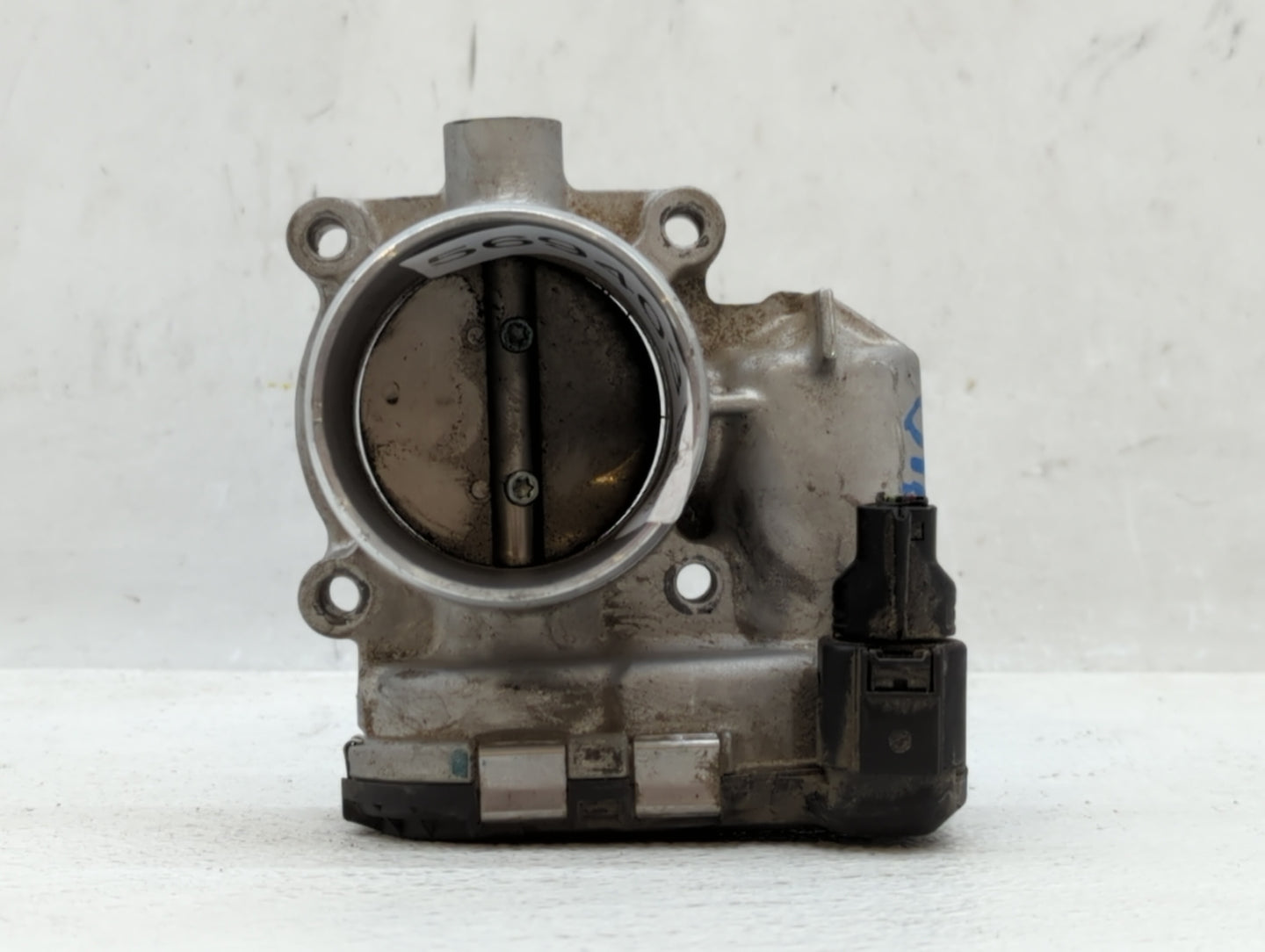 2014-2017 Volkswagen Passat Throttle Body P/N:06K 133 062 D Fits Fits 2014 2015 2016 2017 OEM Used Auto Parts - Oemusedautop