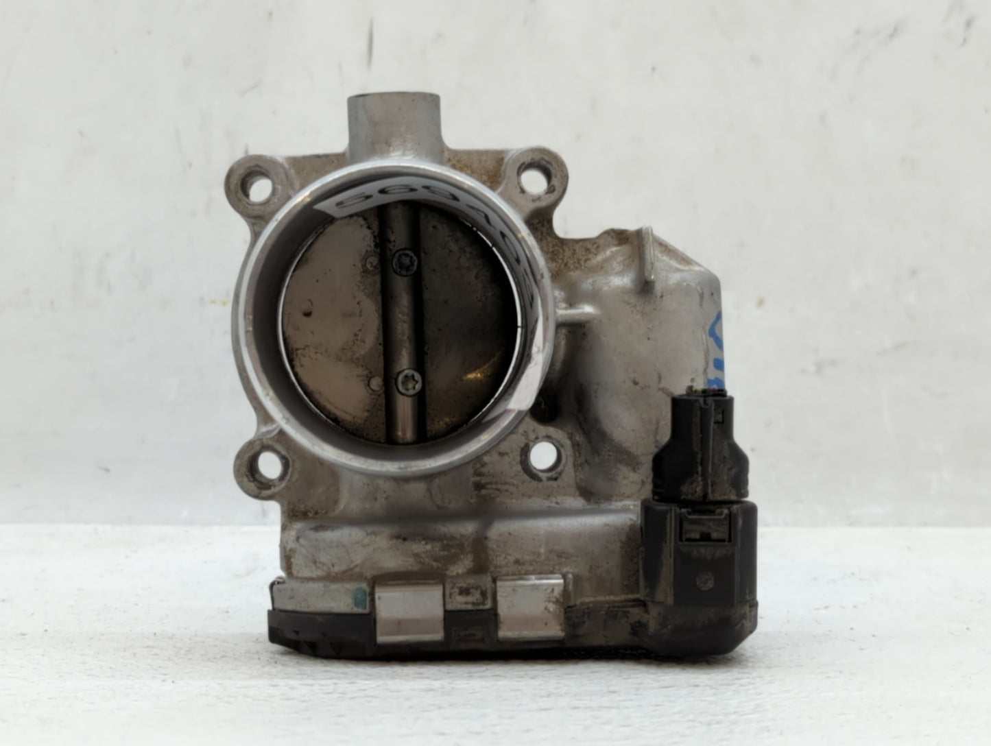 2014-2017 Volkswagen Passat Throttle Body P/N:06K 133 062 D Fits Fits 2014 2015 2016 2017 OEM Used Auto Parts - Oemusedautop