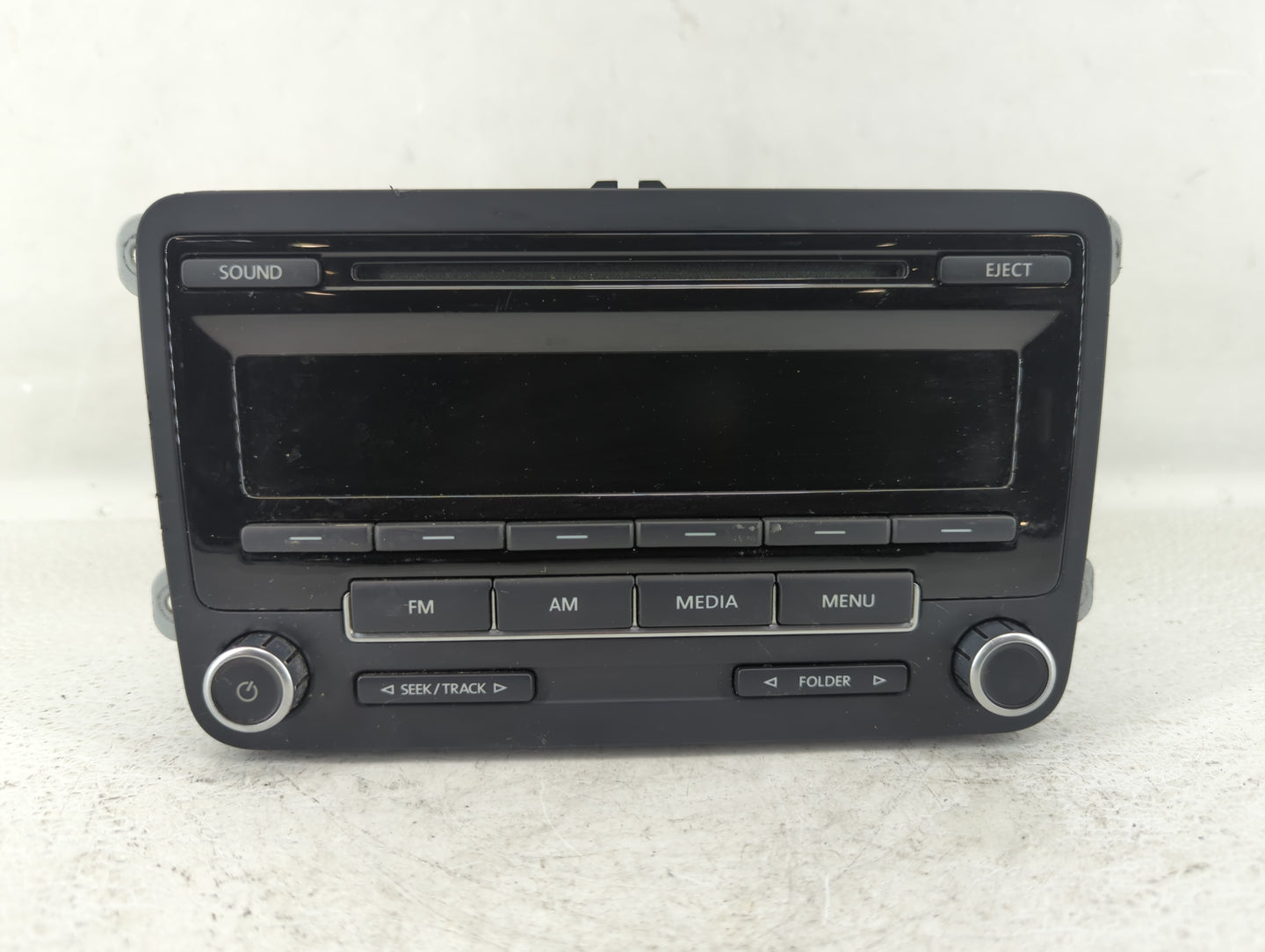 2012-2015 Volkswagen Passat Am Fm Cd Player Radio Receiver - Oemusedautoparts1.com