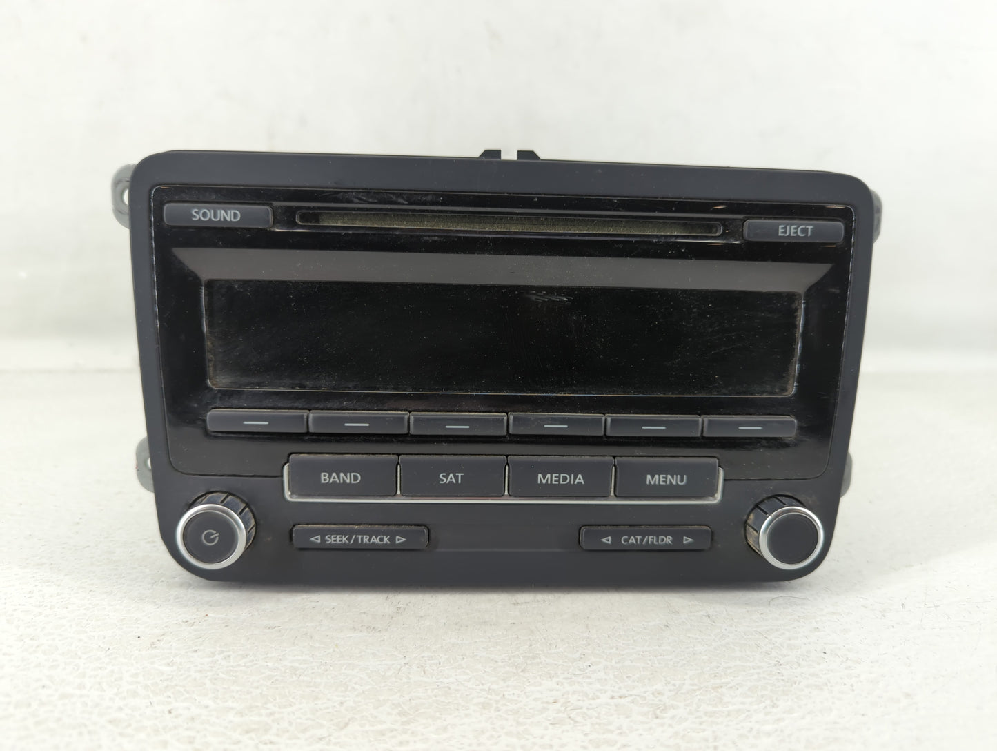 2013-2015 Volkswagen Passat Am Fm Cd Player Radio Receiver - Oemusedautoparts1.com