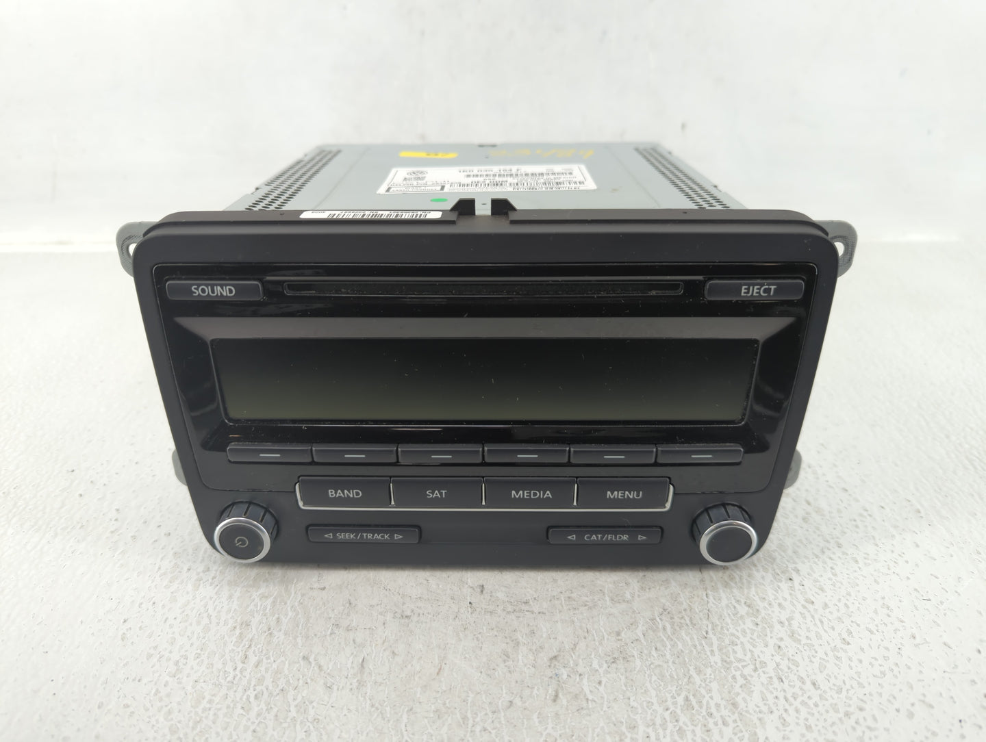 2013-2015 Volkswagen Passat Radio AM FM Cd Player Receiver Replacement P/N:1K0 035 164 F Fits Fits 2013 2014 2015 OEM Used A