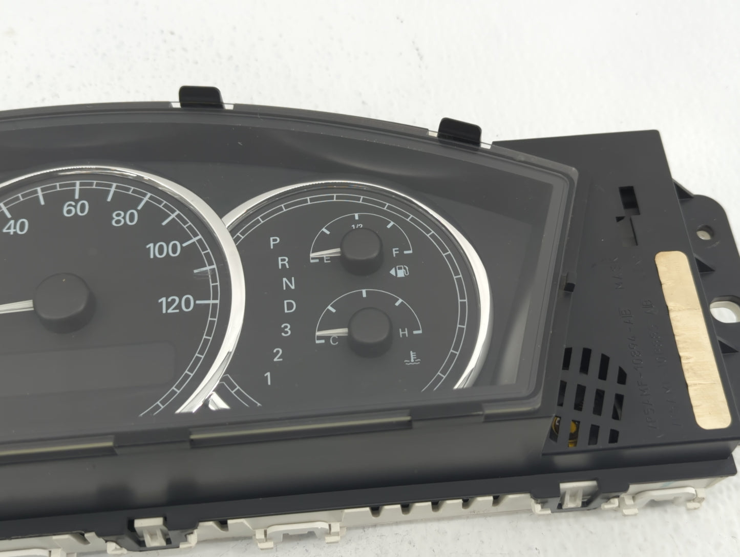 2013-2014 Volkswagen Passat Instrument Cluster Speedometer Gauges P/N:561920 960D Fits Fits 2013 2014 OEM Used Auto Parts - 