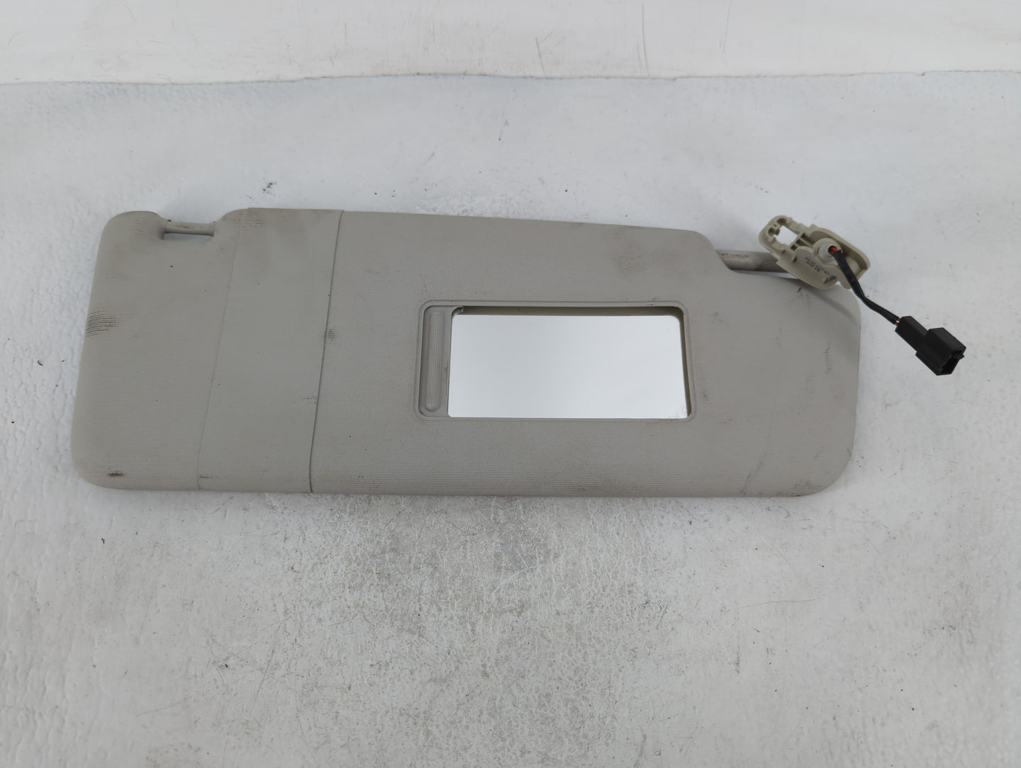 2012-2020 Volkswagen Passat Sun Visor Shade Replacement Passenger Right Mirror Fits OEM Used Auto Parts - Oemusedautoparts1.