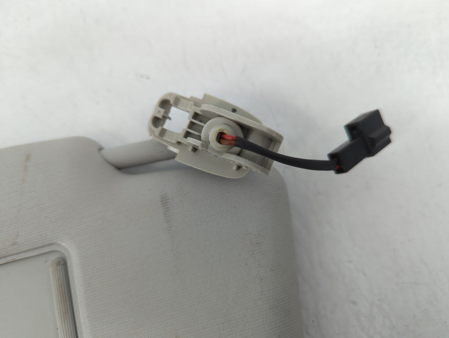 2012-2020 Volkswagen Passat Sun Visor Shade Replacement Passenger Right Mirror Fits OEM Used Auto Parts - Oemusedautoparts1.