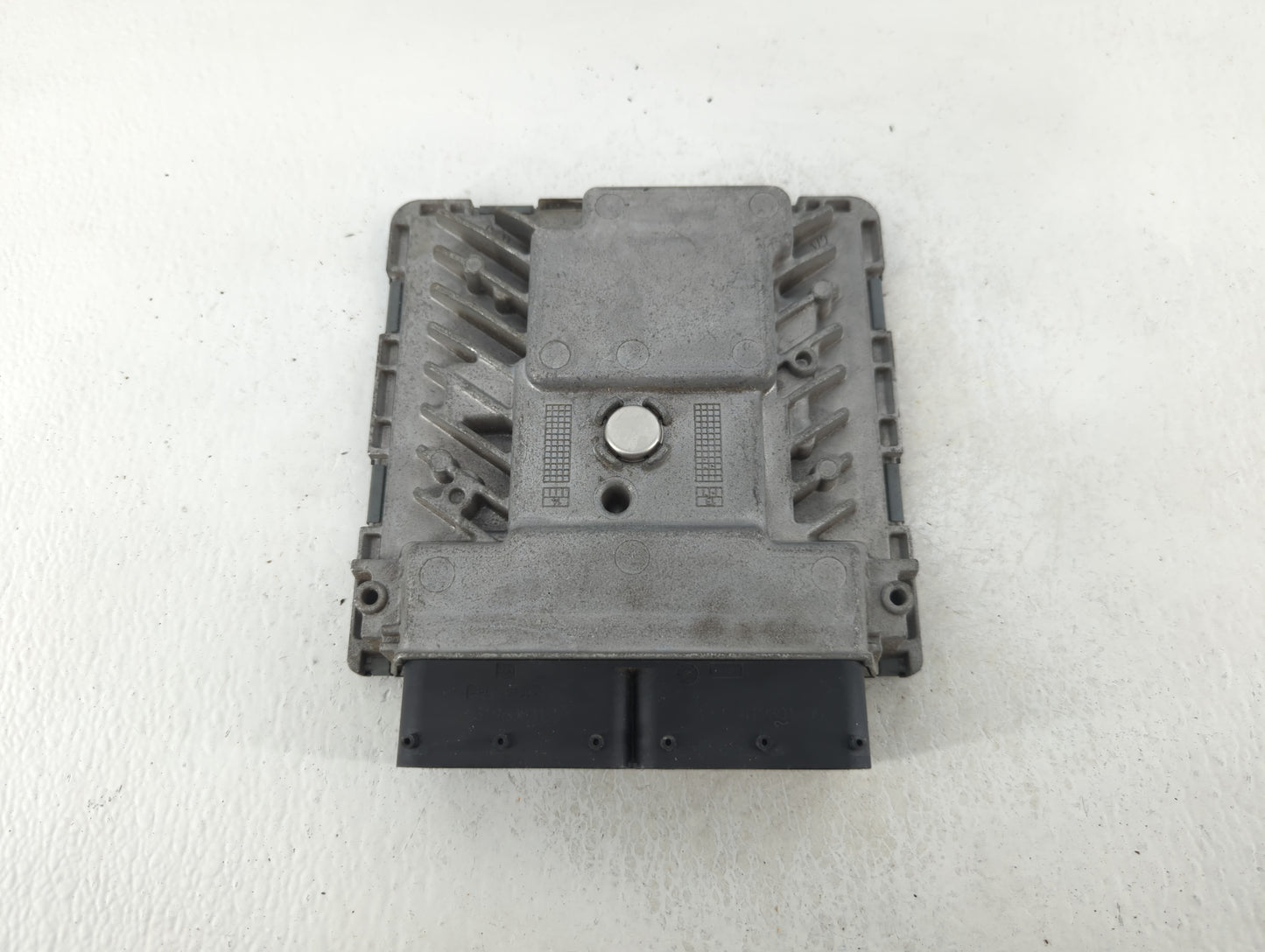 2014 Volkswagen Passat PCM Engine Control Computer ECU ECM PCU OEM P/N:06K 907 425 C 06K 907 425, 06K 906 070 J Fits OEM Use