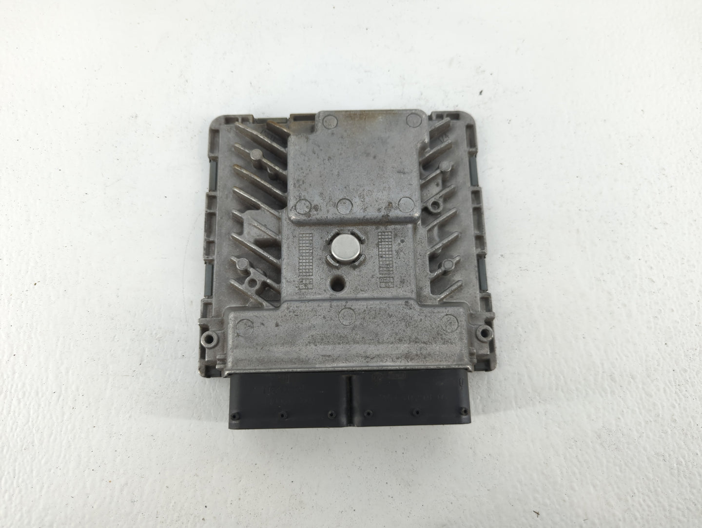 2014 Volkswagen Passat PCM Engine Control Computer ECU ECM PCU OEM P/N:06K 906 070 H Fits Fits 2015 OEM Used Auto Parts - Oe