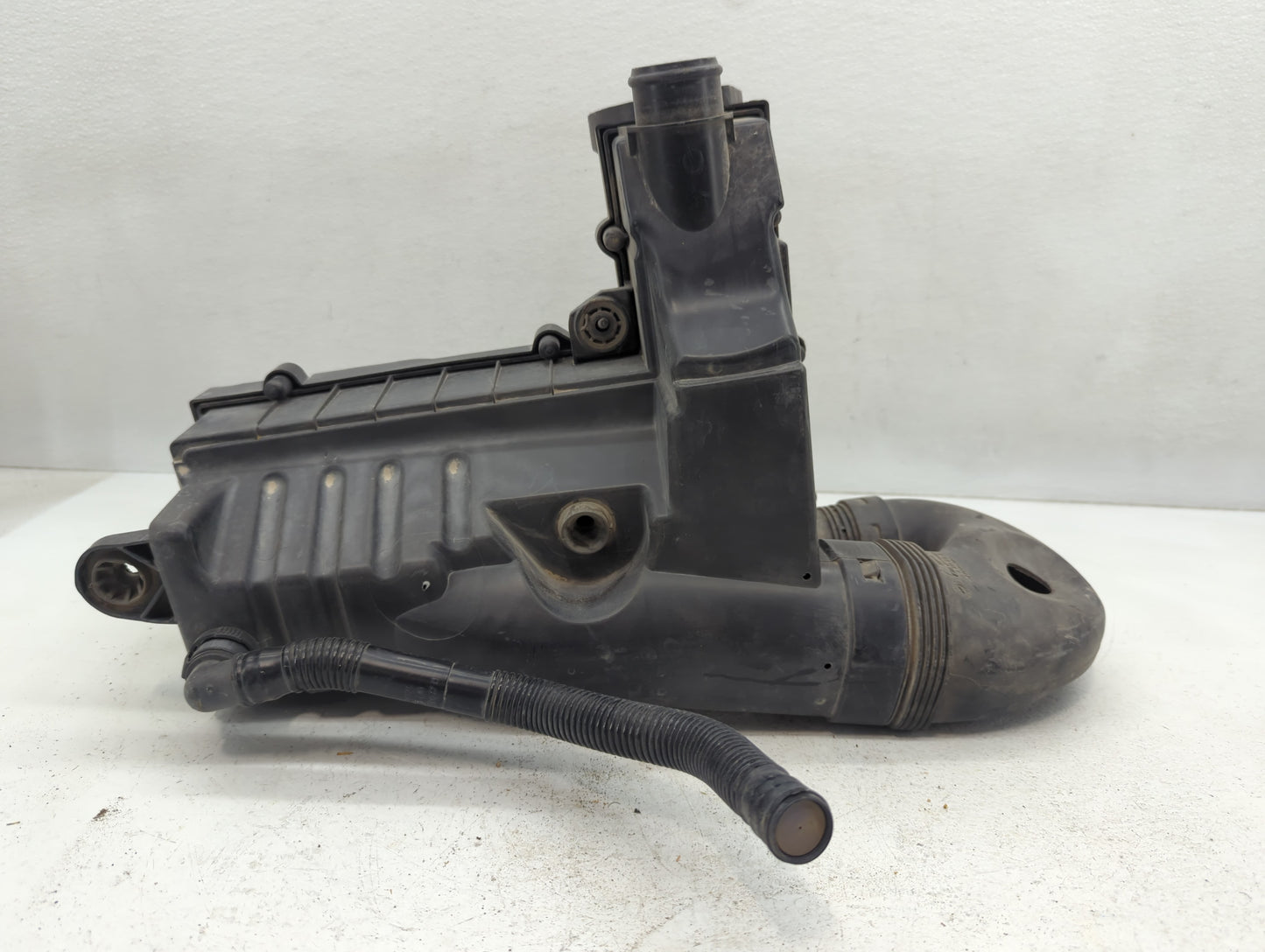 2012-2014 Volkswagen Passat Air Cleaner Intake-duct Hose Tube - Oemusedautoparts1.com