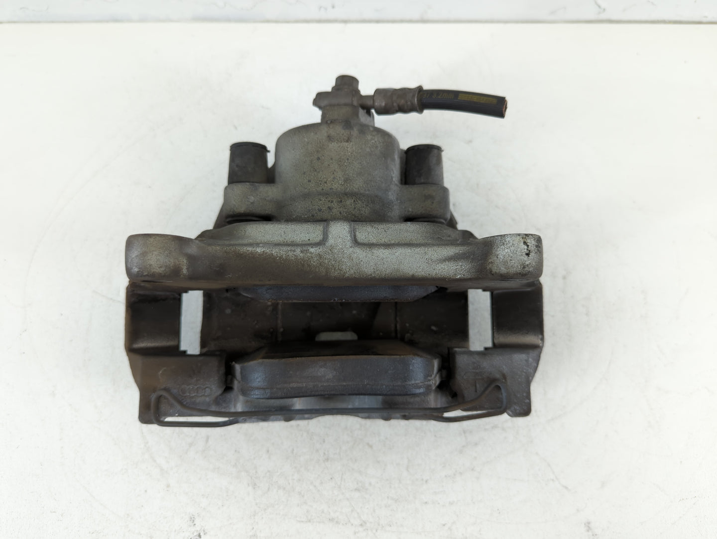 2012-2014 Volkswagen Passat Front Passenger Right Brake Caliper - Oemusedautoparts1.com